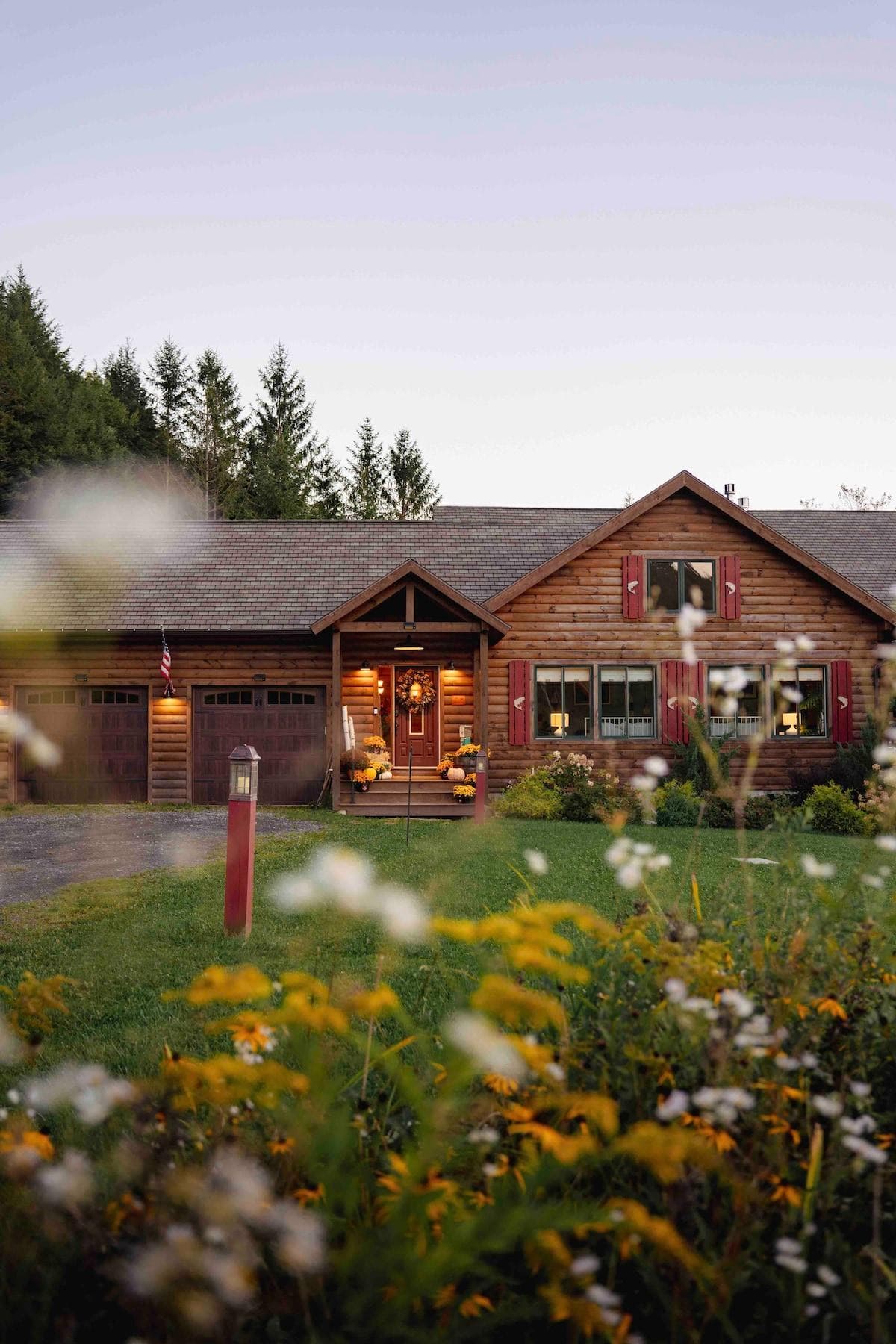 The Lodge 

Picture by https://instagram.com/emilyelizabeth_?igshid=YmMyMTA2M2Y=